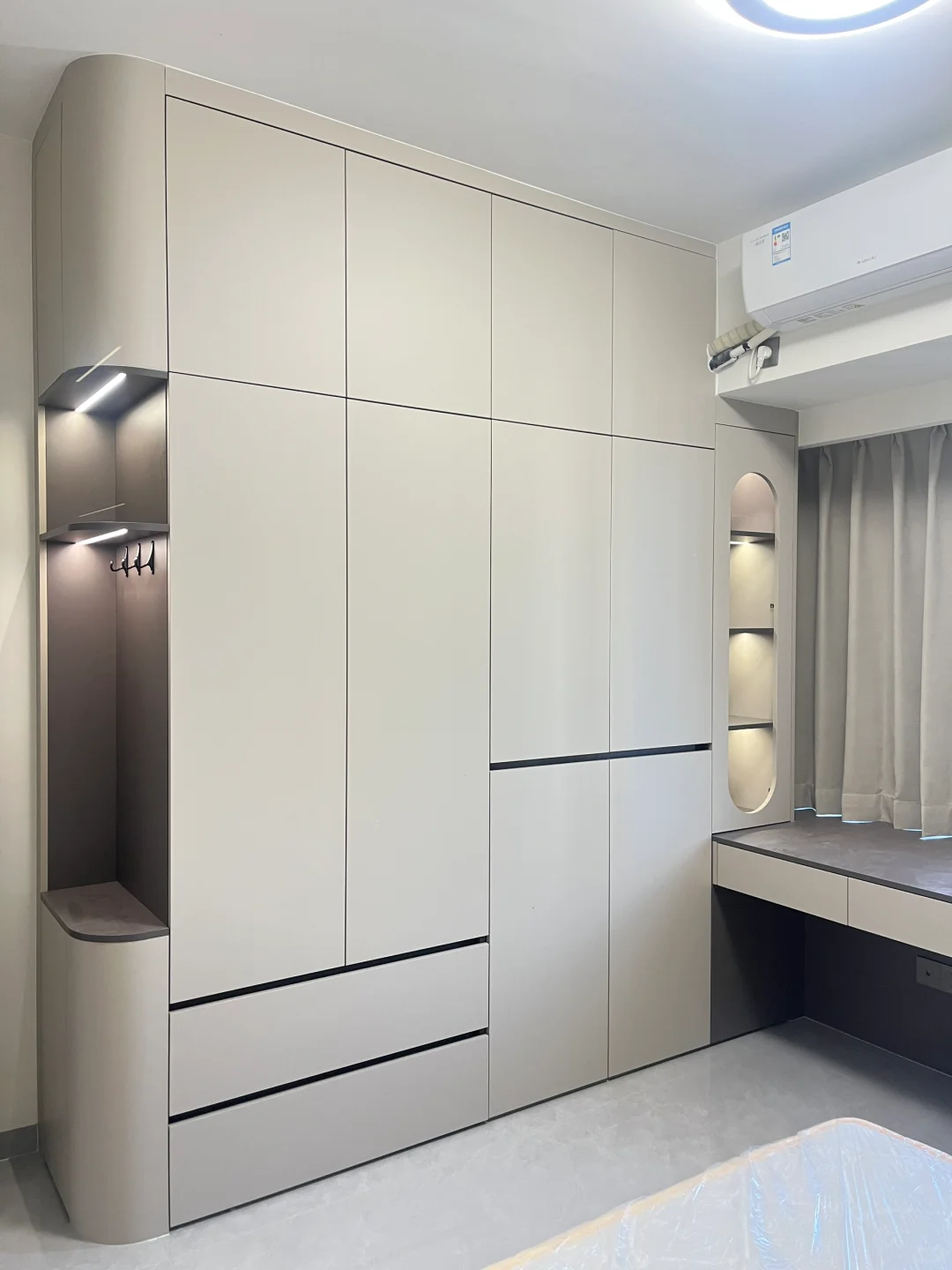 这个衣柜也太香了???