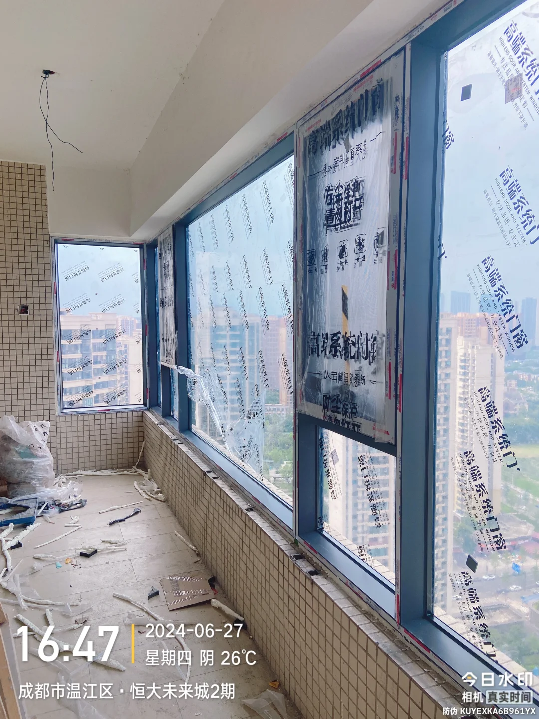 绝美落地大玻璃封阳台，你羡慕了吗？总价才花