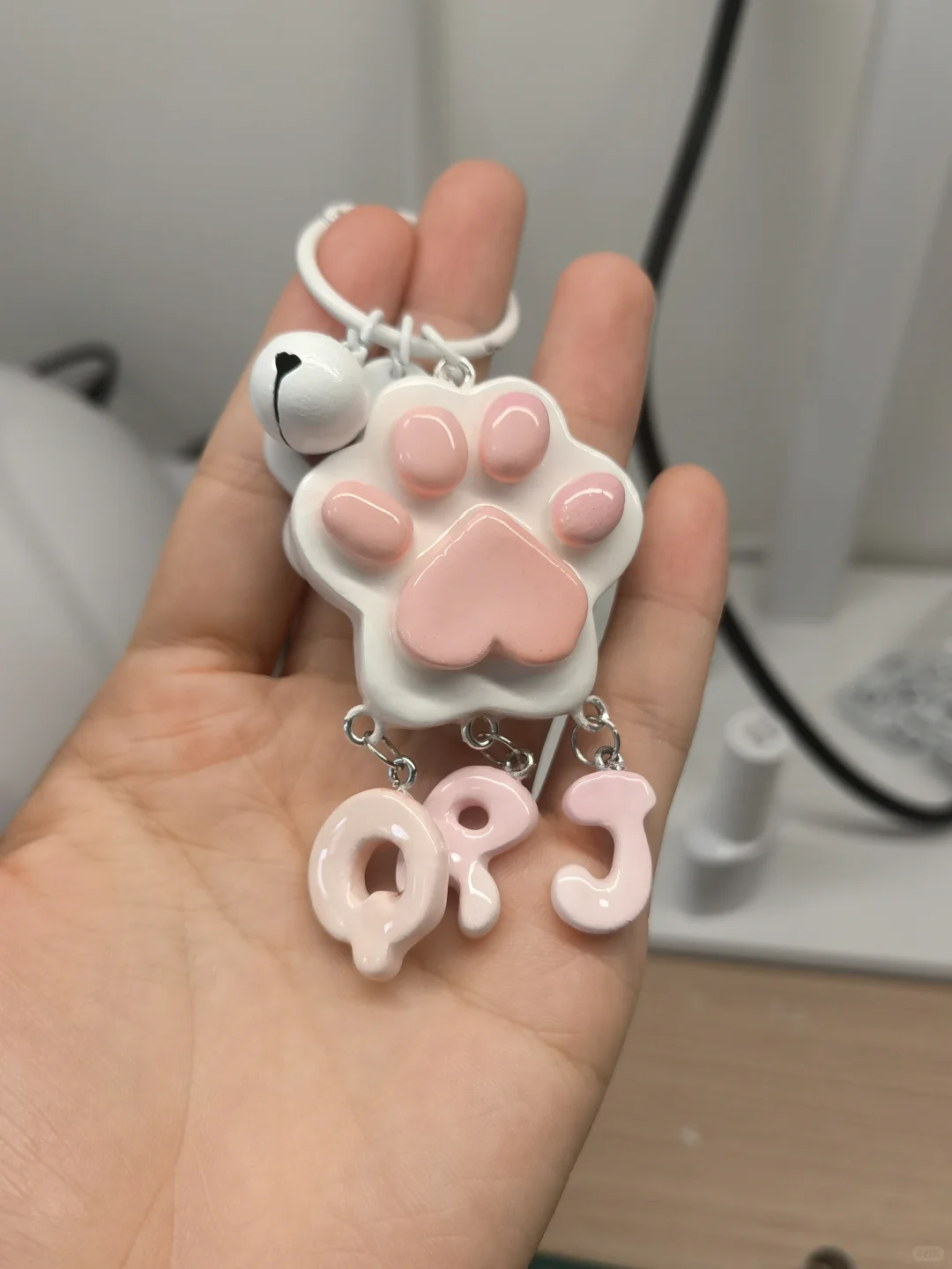 这只小爪爪好可爱啊！