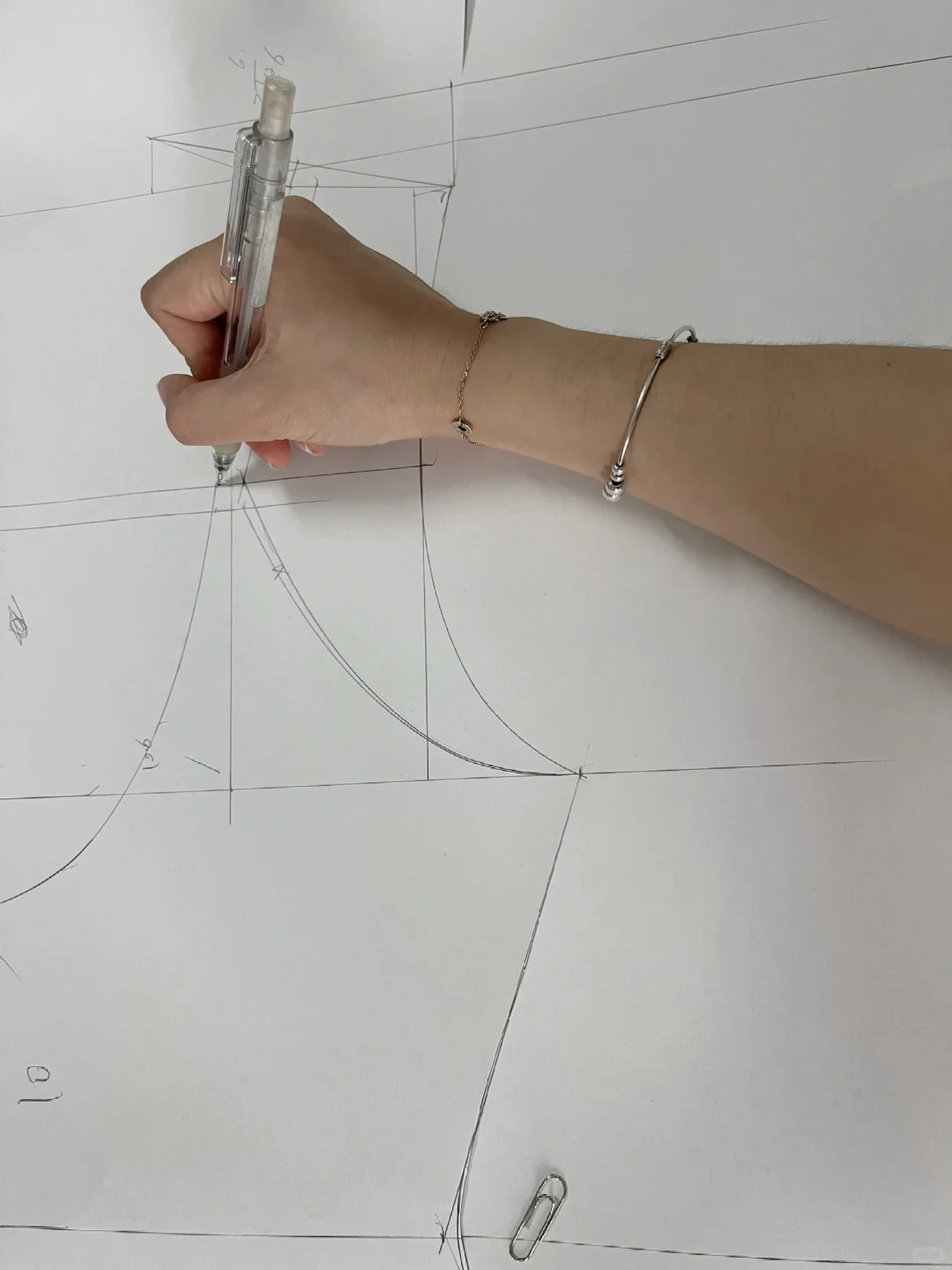 ✅挑战给自己做一条裙子?～附上简单打版图?