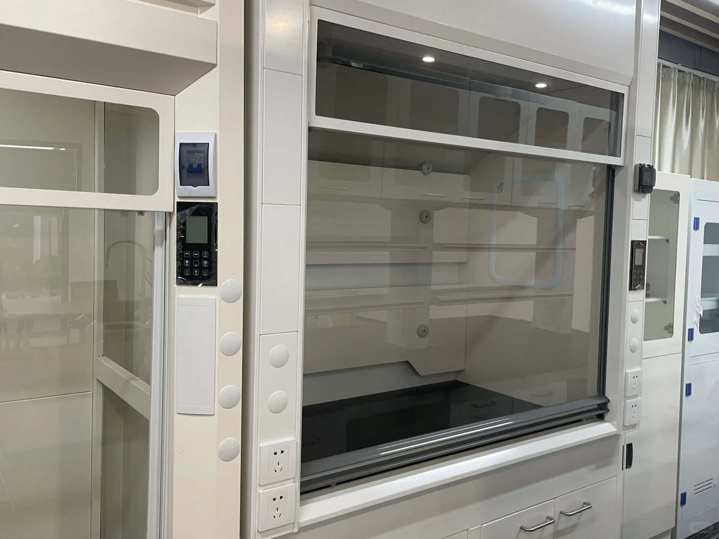 实验室通风系统超全指南！安全省电不踩坑?