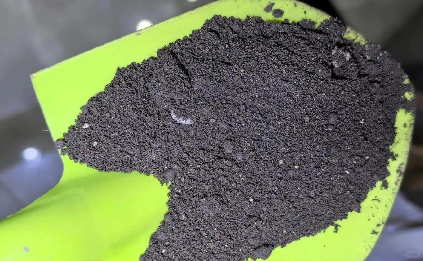 再说毒营养土和工业废土，看图学鉴别