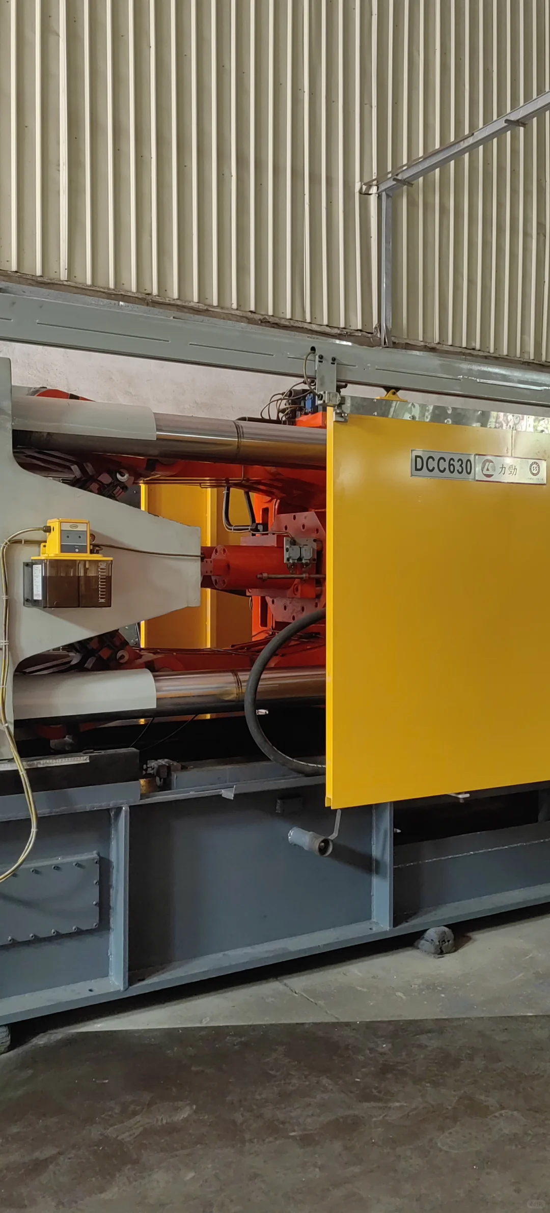 东莞力华二手压铸机吕哥