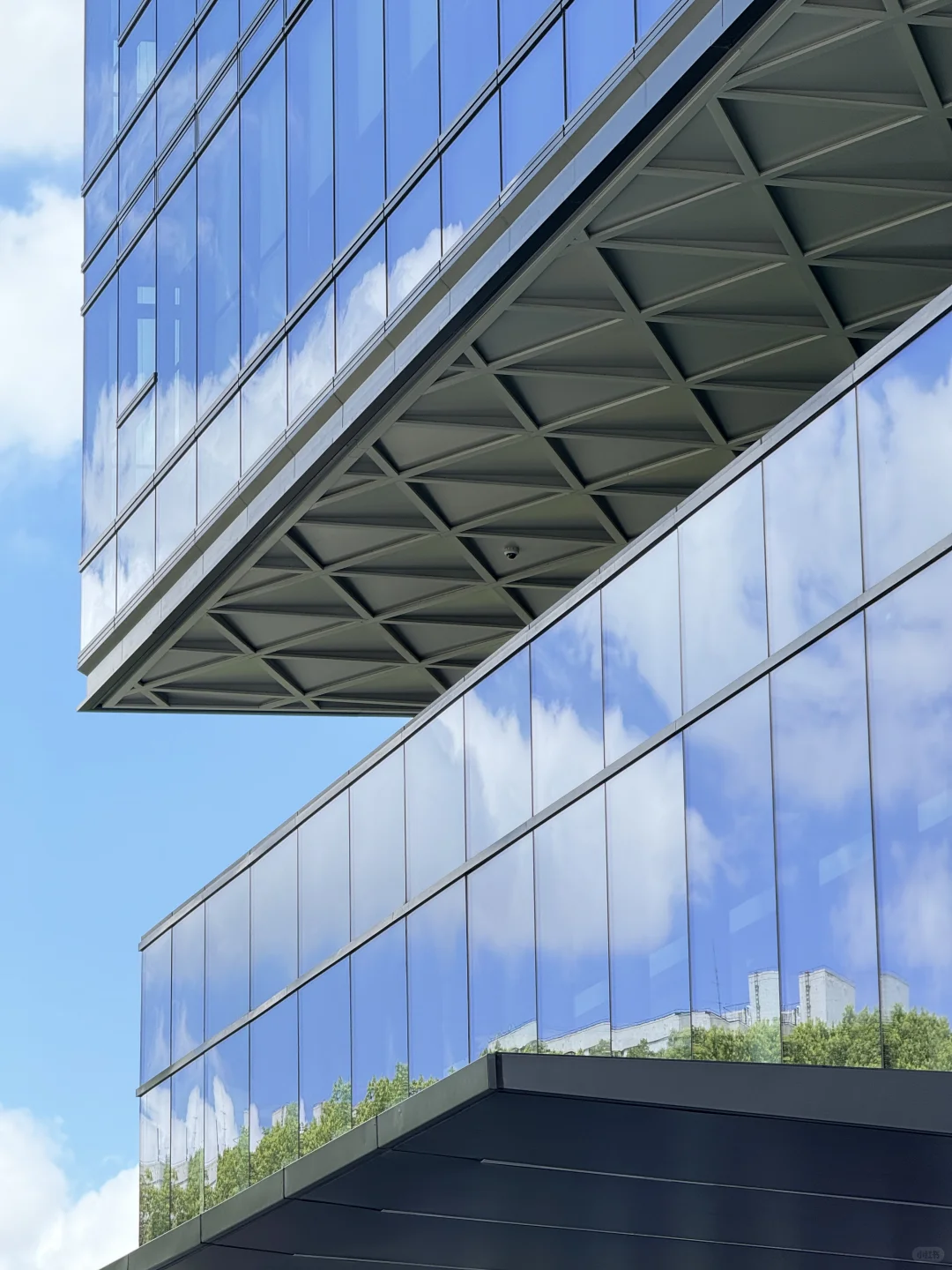 7.19 Live｜玻璃幕墙是天空的浪漫魔镜