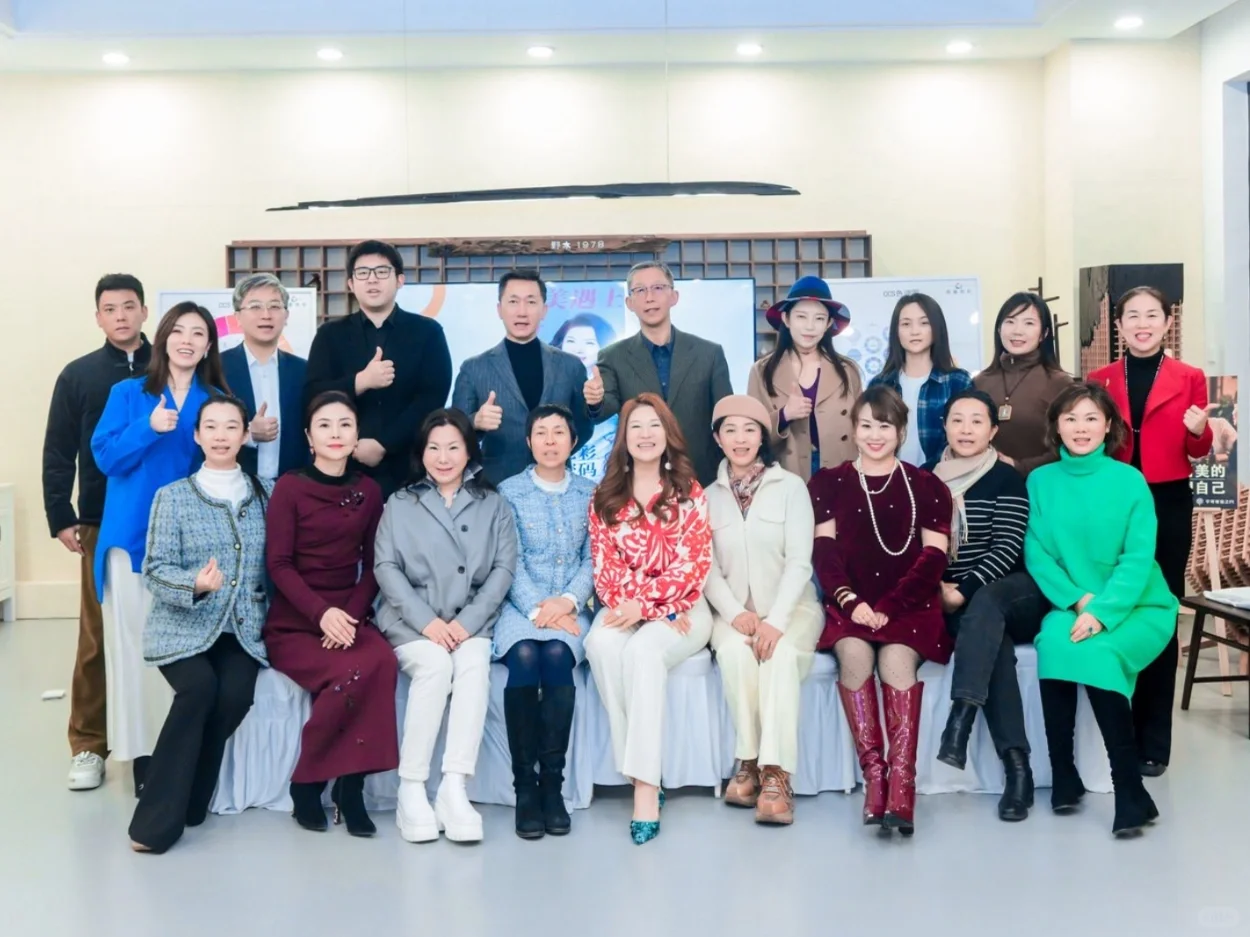 接触了很多大佬之后，我发现了实现财富自由