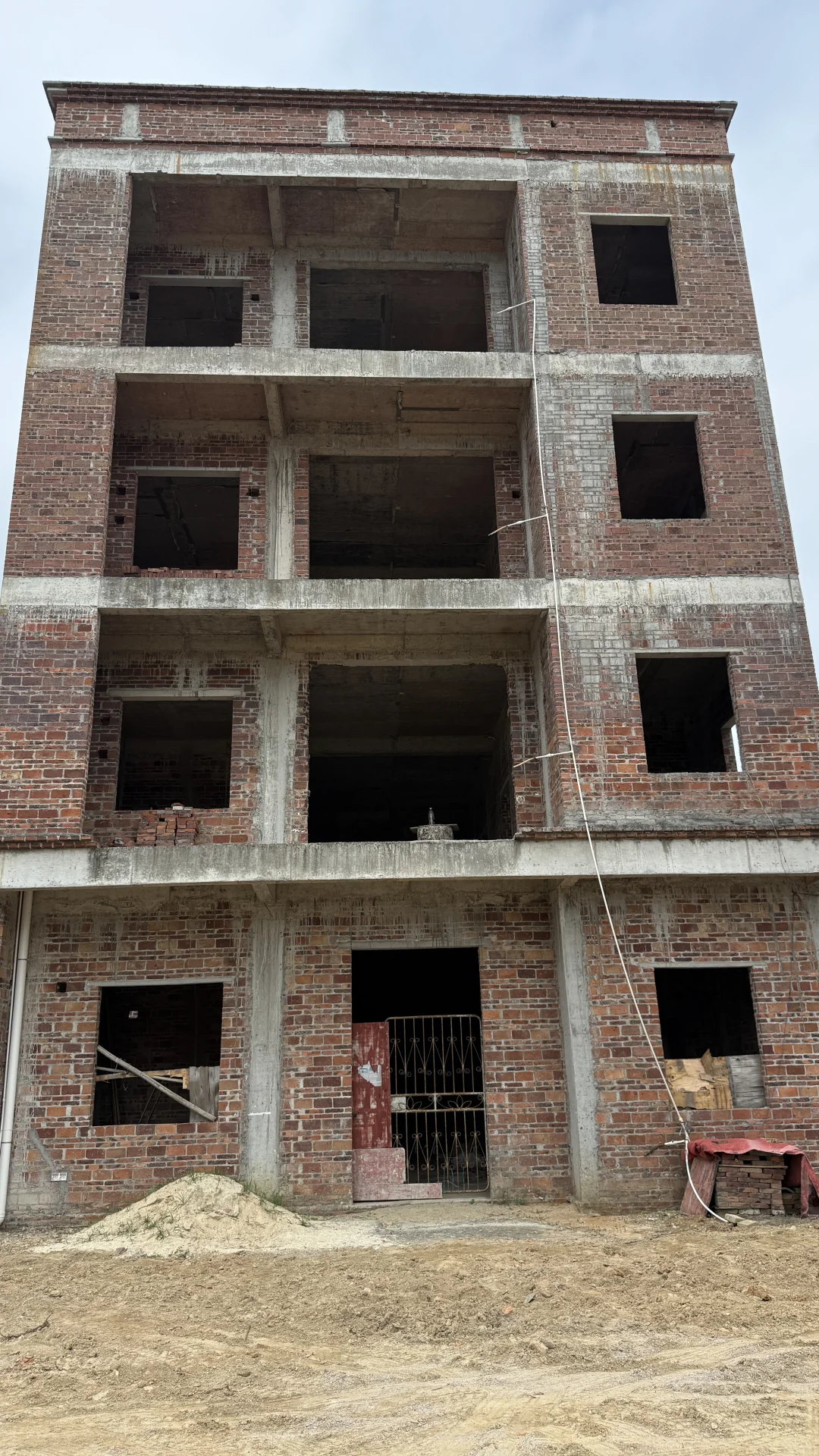 吴川农村别墅全屋门窗已定