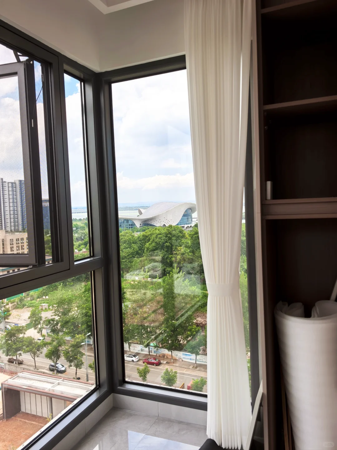 九江联泰五期小区落地窗完工