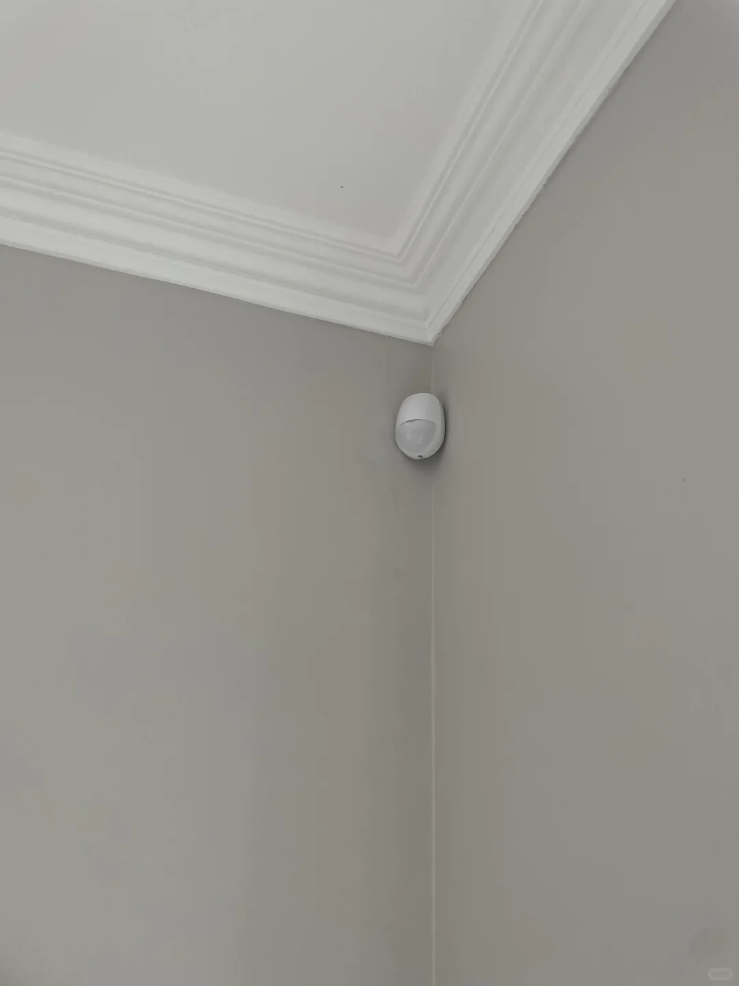 海康威视室内红外报警器手机一键控制