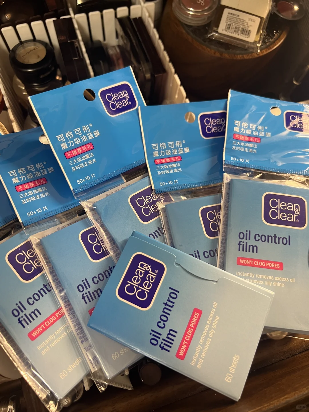 可伶可俐吸油纸的羊毛我先薅为敬！