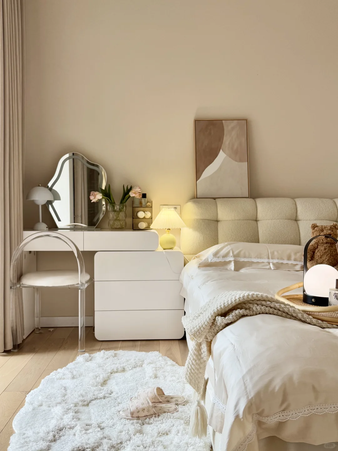 不听劝，卧室打整面墙的衣柜！全部做成挂衣区