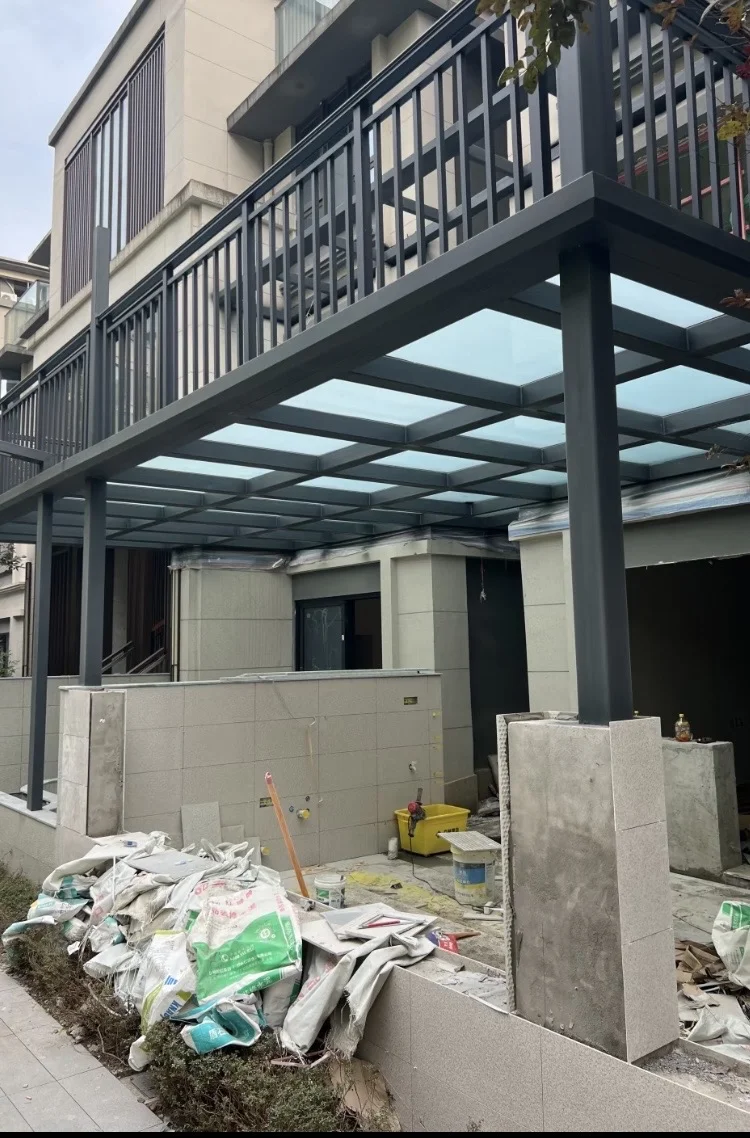 钢结构玻璃雨棚阳光房，别墅的优雅屏障