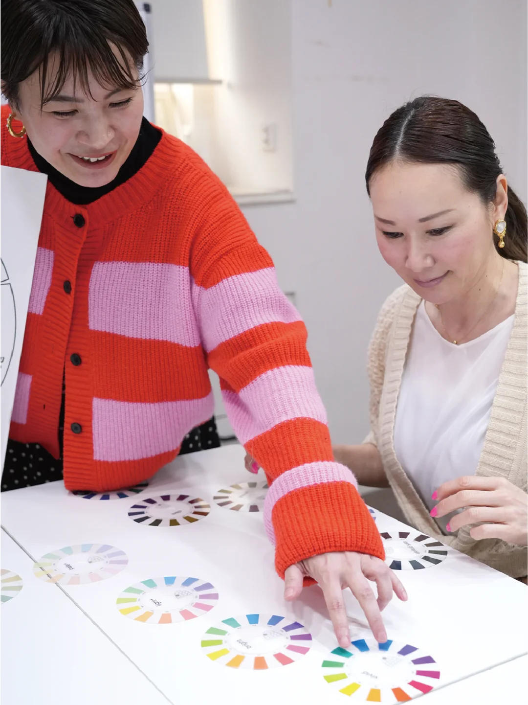 「美容特辑」?用适合自己的颜色来彰显魅力！