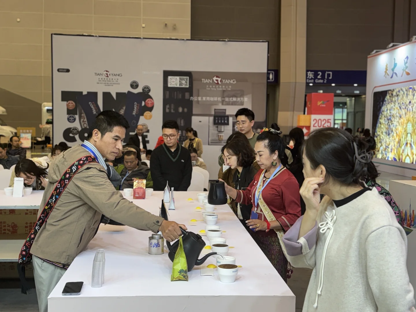 无处不在的云南咖啡