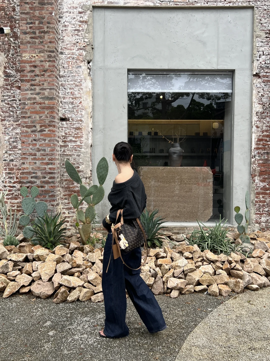 看展日 · 以平静的心慢度日常