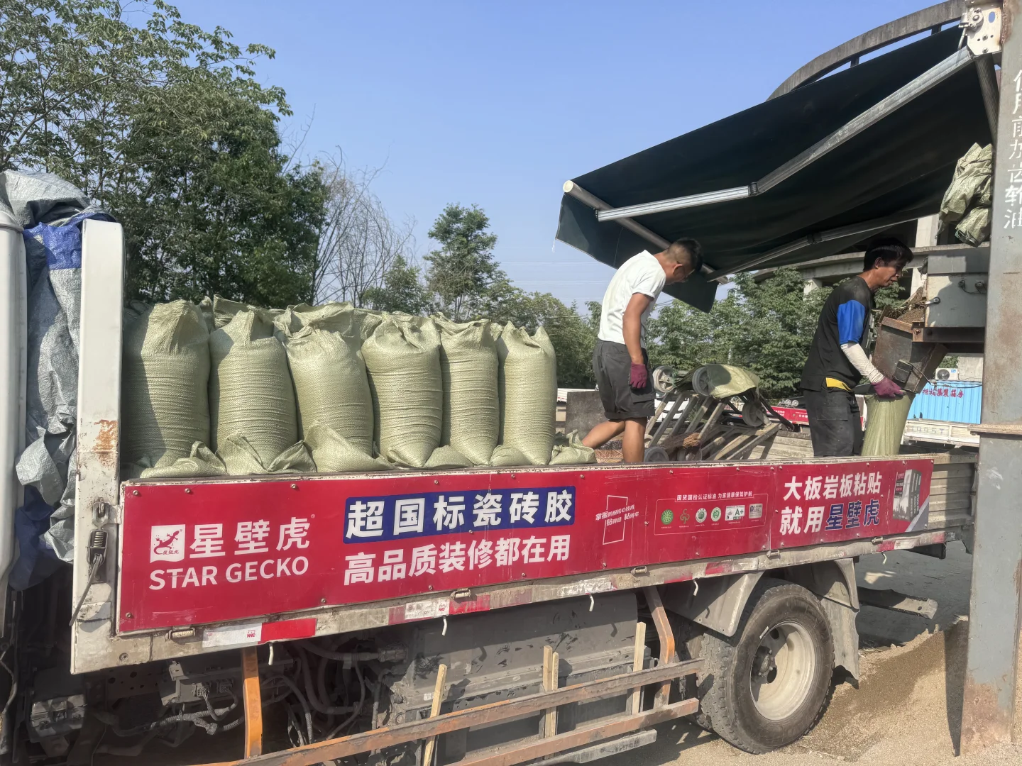 成都水泥河沙不要拿小袋跟混沙做比较