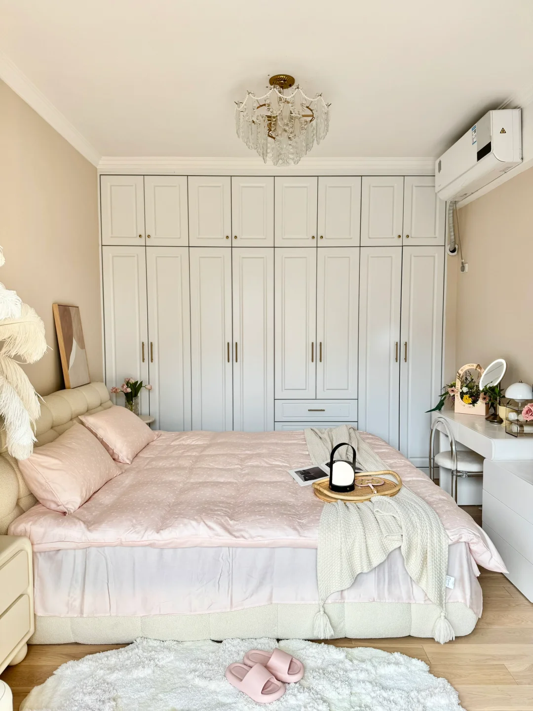 不听劝，打柜子坚决不要叠放区，全部做挂衣区