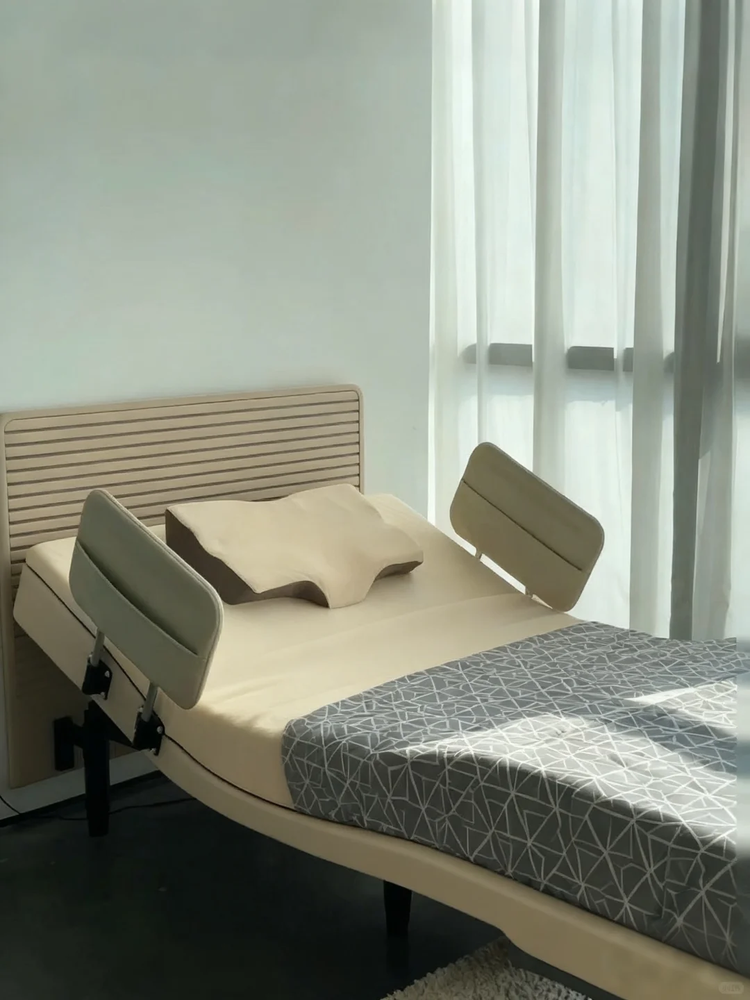 让适老家具护理床成为被温柔接住的日常