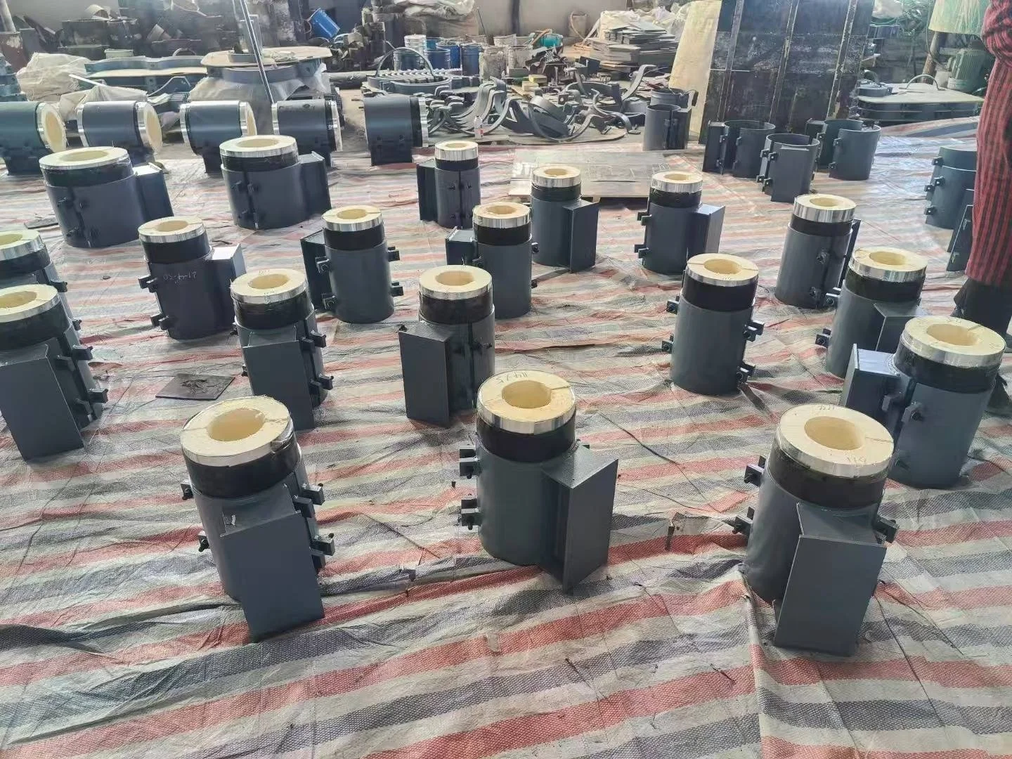 橡胶管托生产厂家优选与产品特性解析