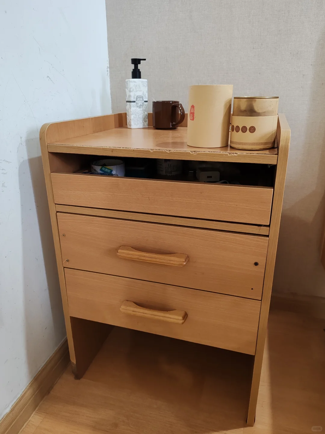 我喜欢的适老化床头柜