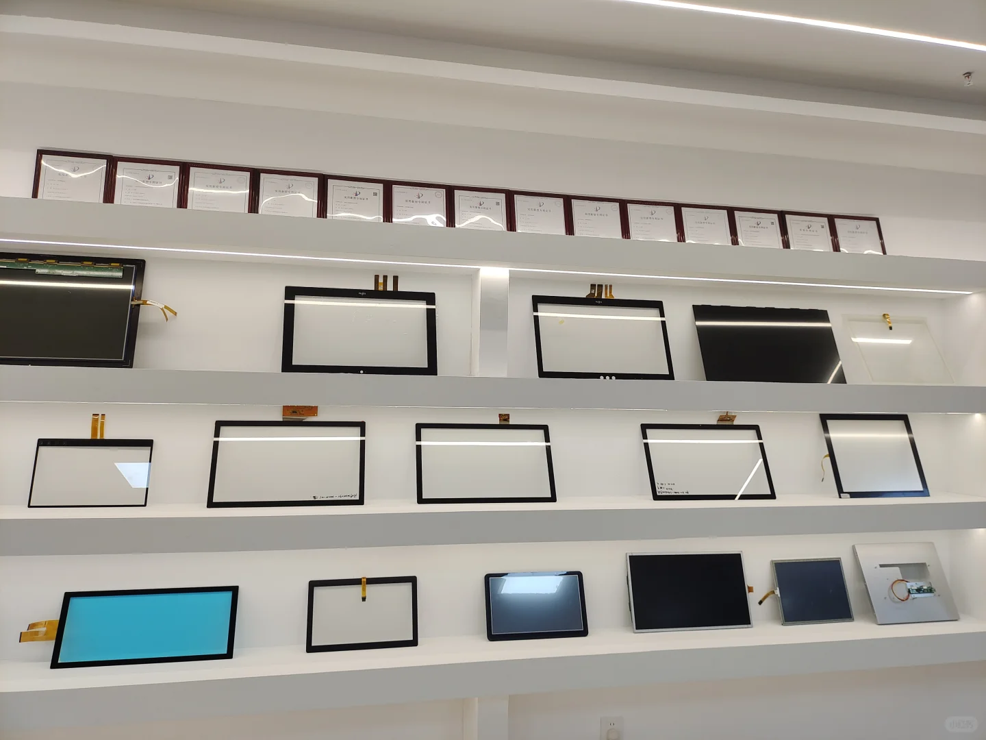 工控触摸屏，一体机，工控主机均可定制