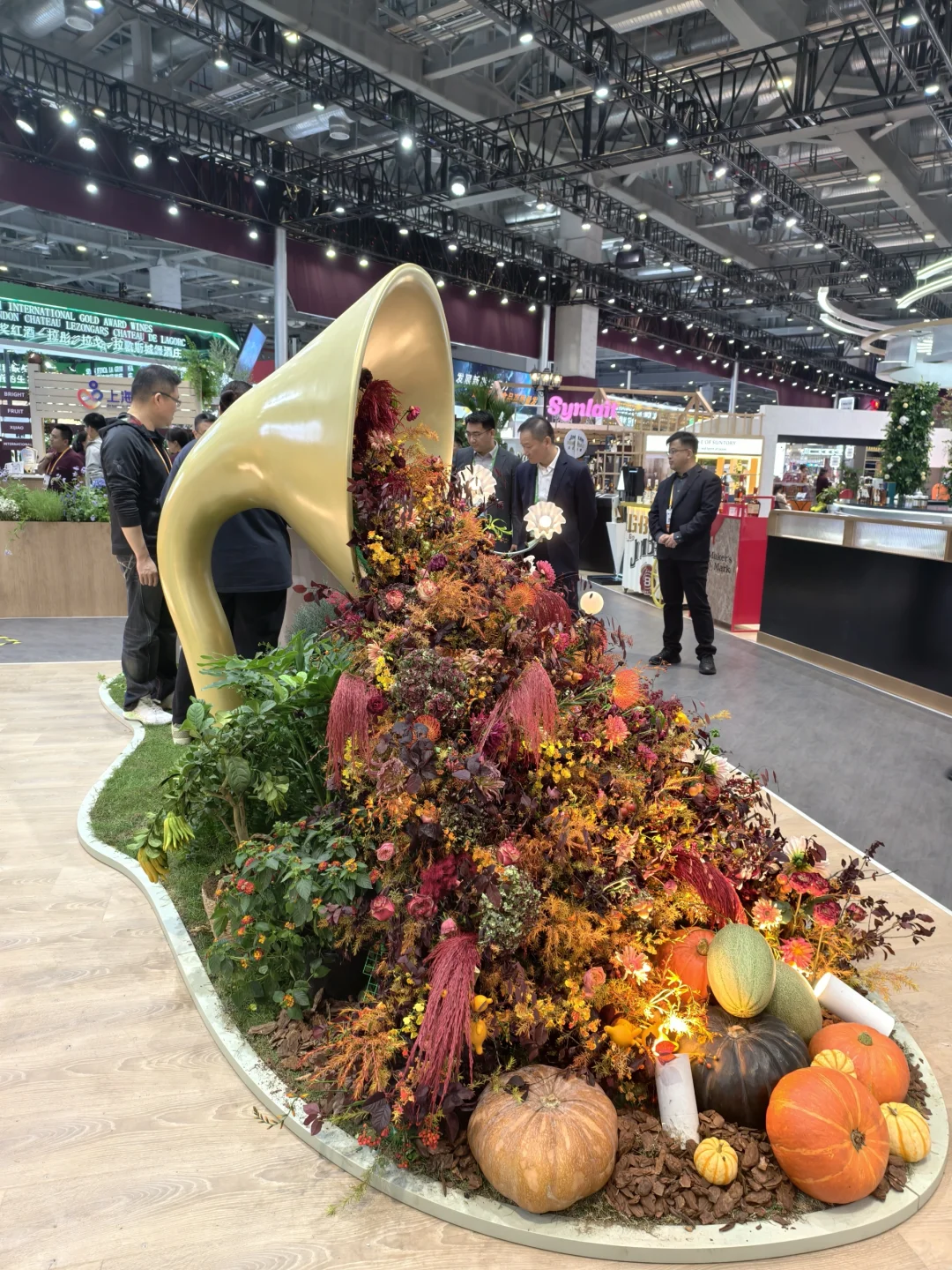 进博会首日！1号食品馆的好看展位