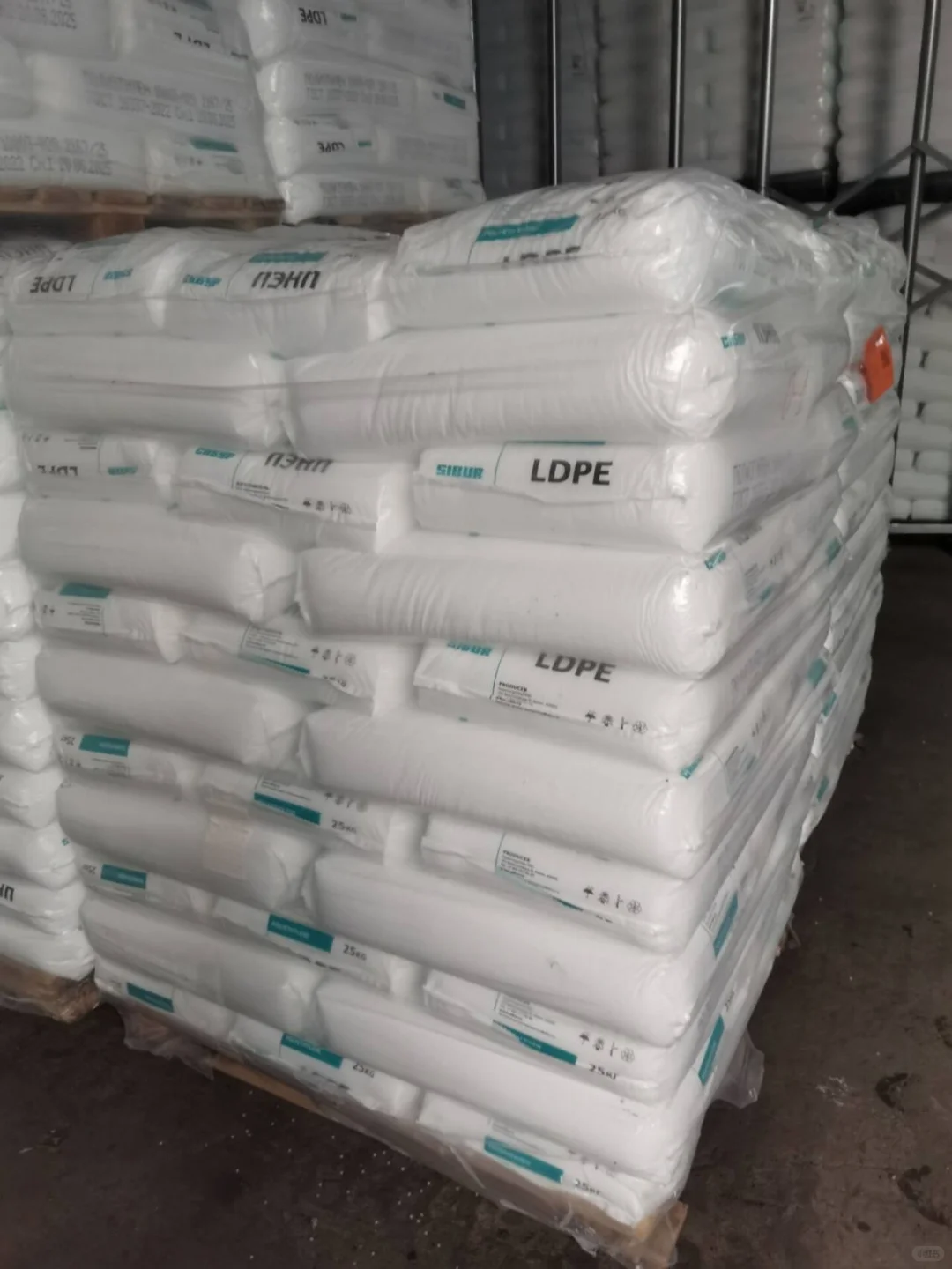 寻找塑料源头厂家 本人做国产进口PP PE颗粒