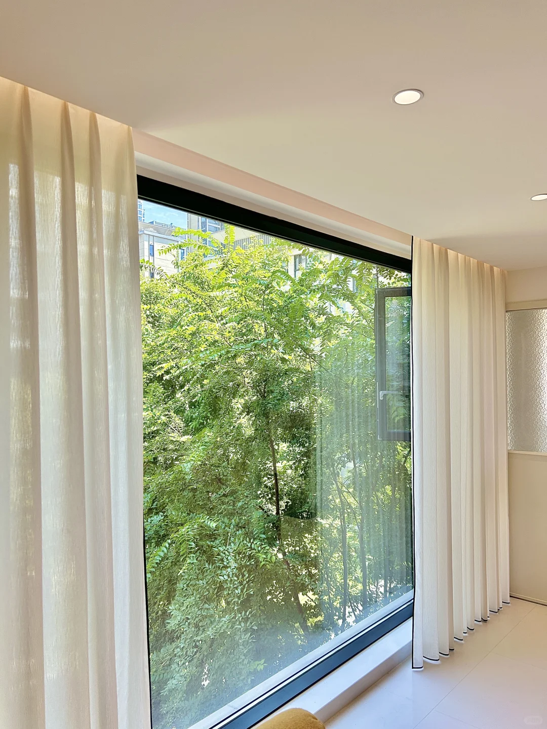 1.4w搞定13平封窗，现在人见人夸?