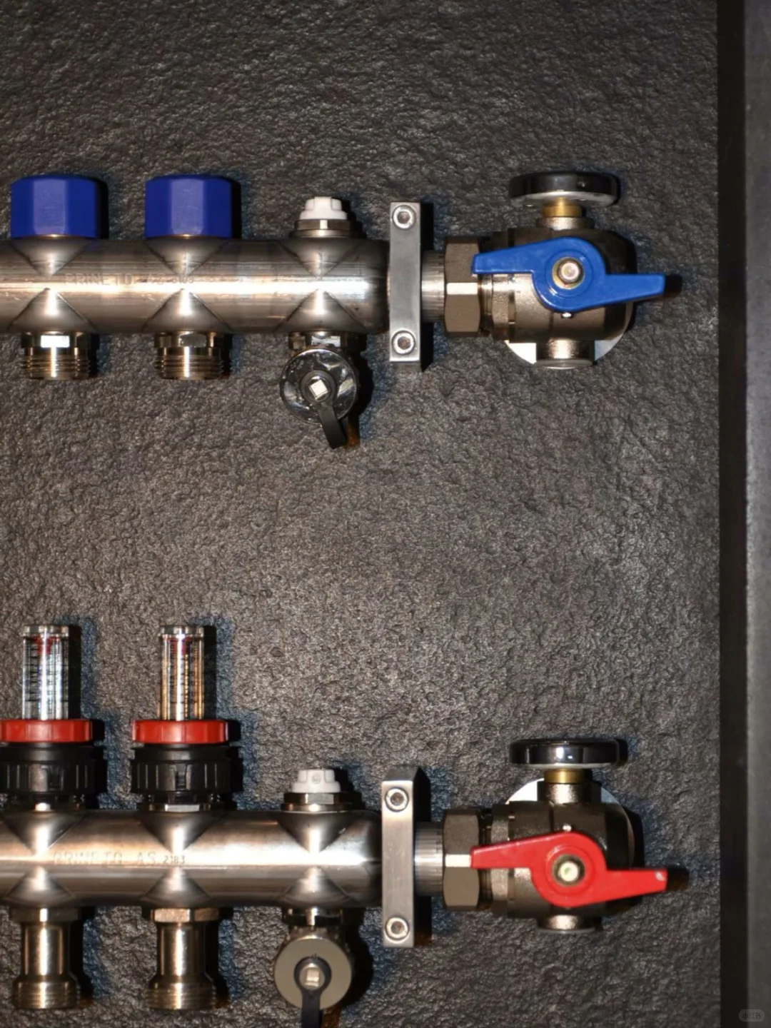 细节图来了，地暖分水器系列