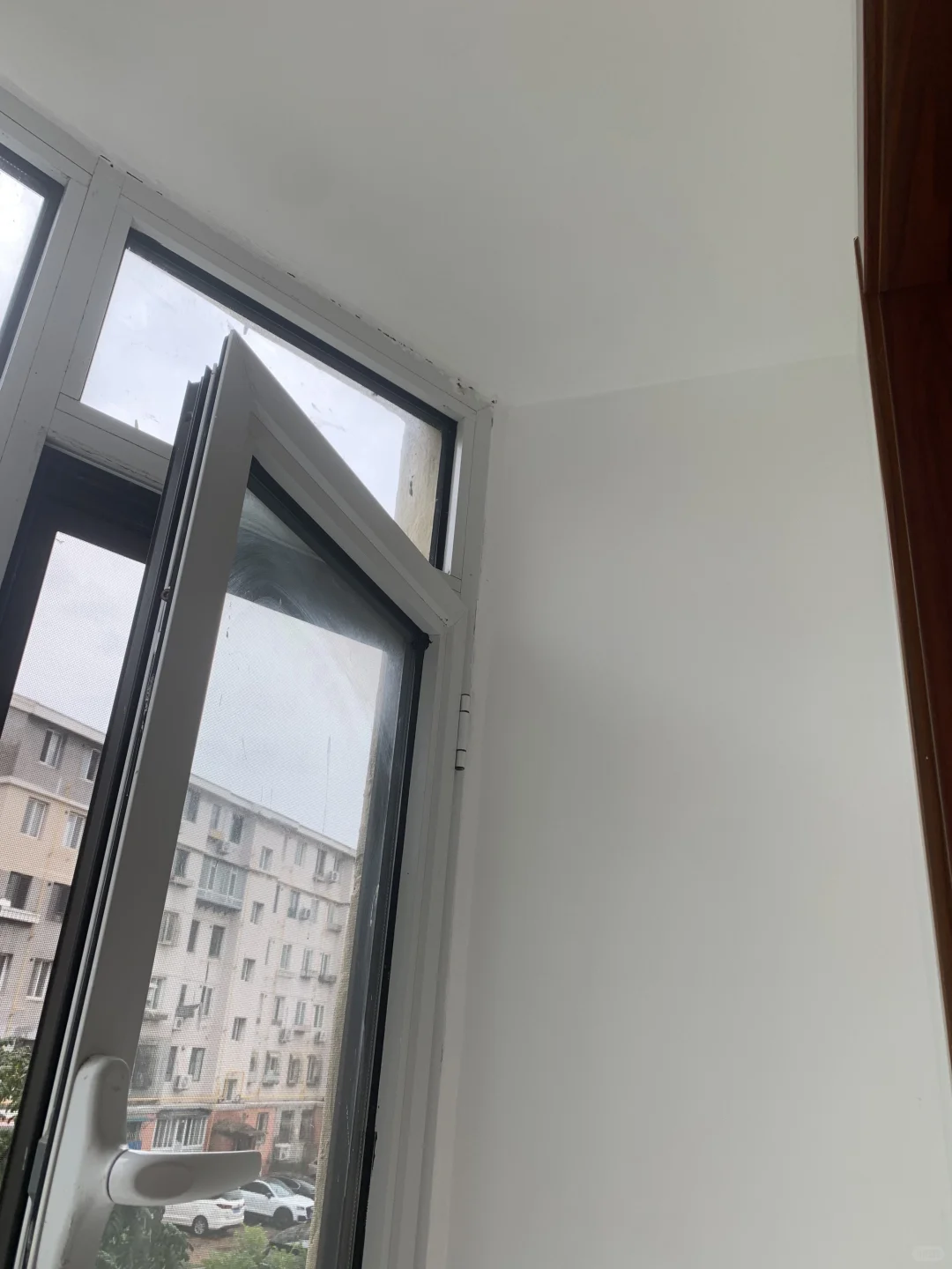 大白漏水发霉起皮脱落怎么处理效果好