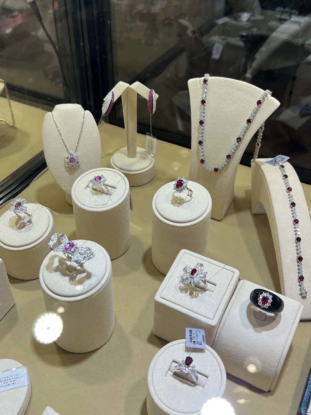 北京珠宝展第二天 老客户集中来袭?