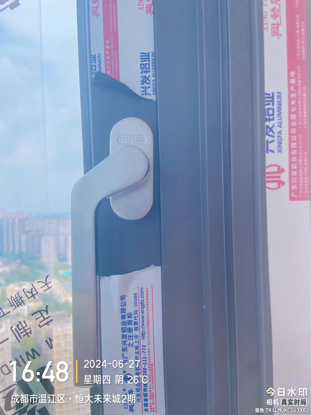 绝美落地大玻璃封阳台，你羡慕了吗？总价才花