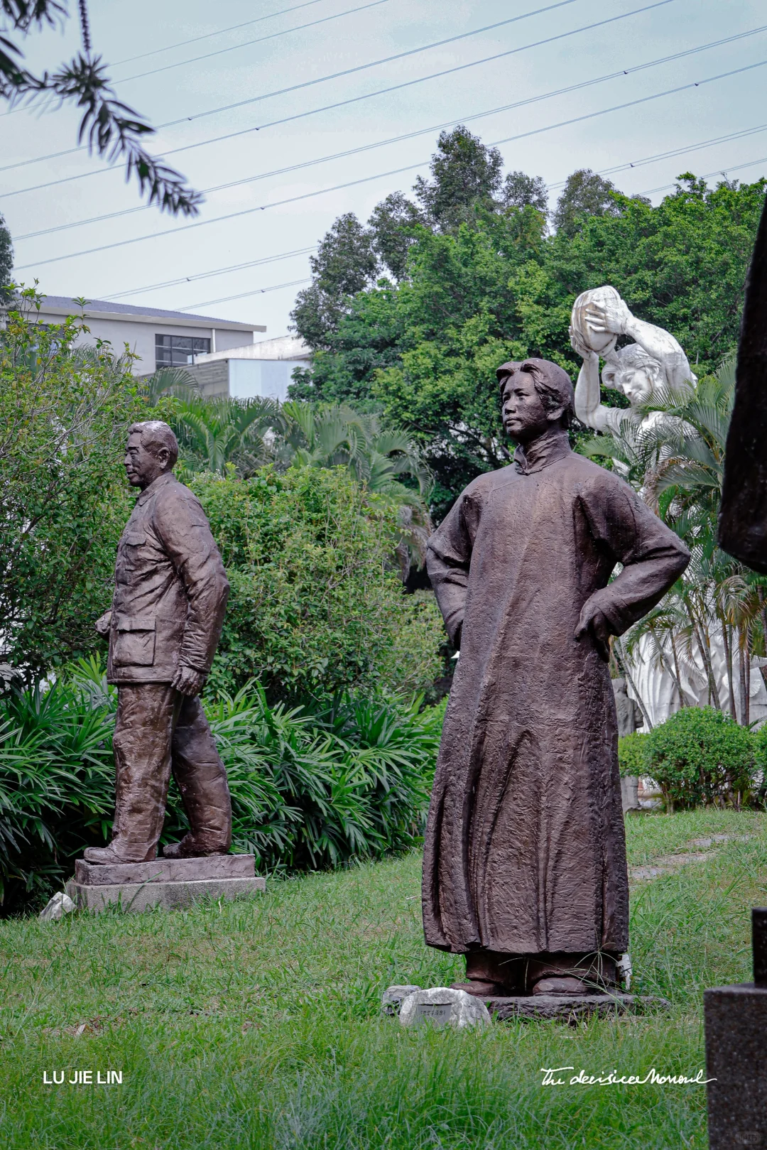 隐于城中村内的艺术|潘鹤雕塑艺术园?