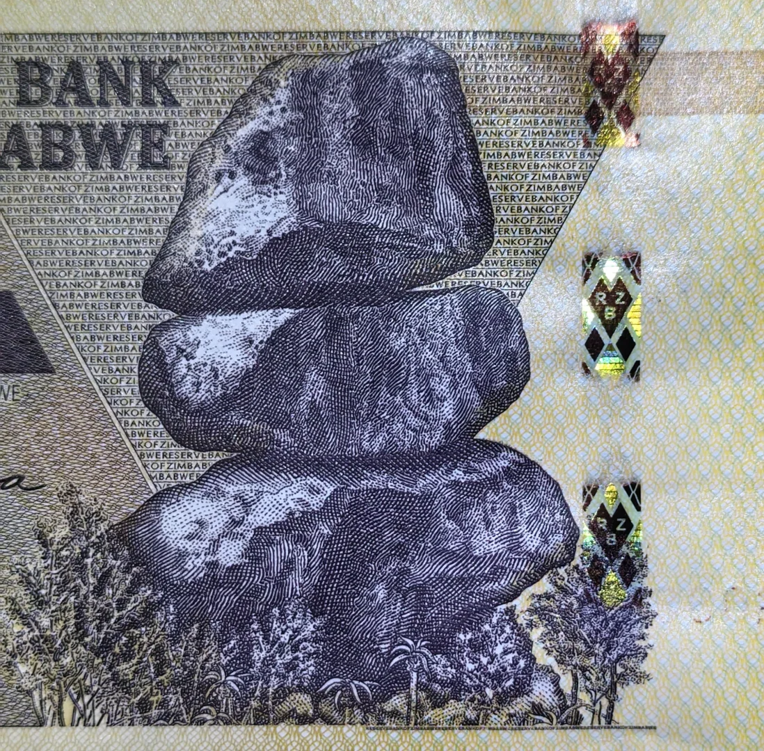 每日一钞：津巴布韦100元（2020版）