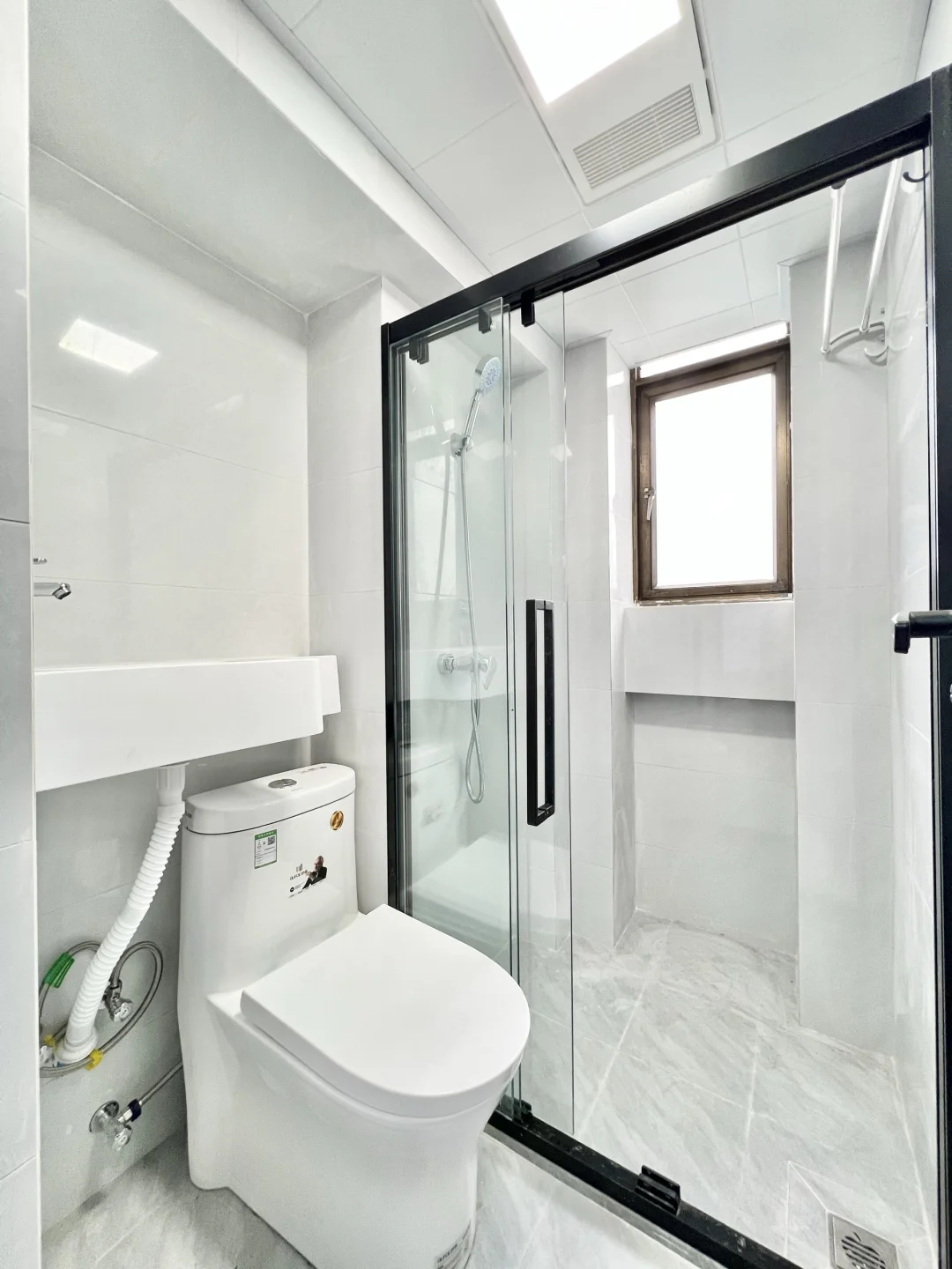 西湖区天目里旁整租三室一厅民水电燃气厨