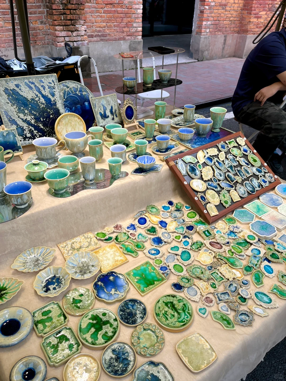 陶大研究生摆摊卖什么