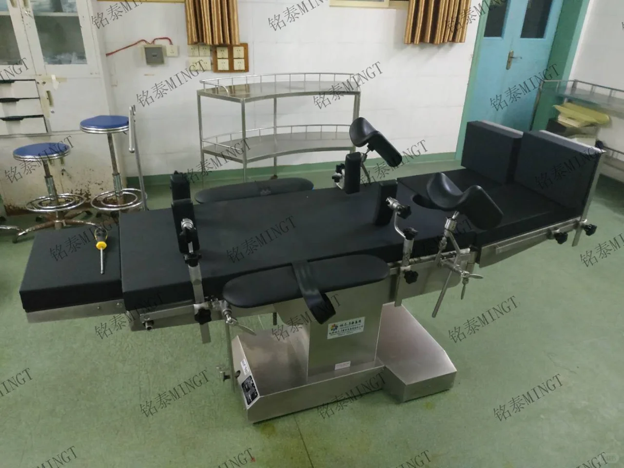 电动手术台的使用优势