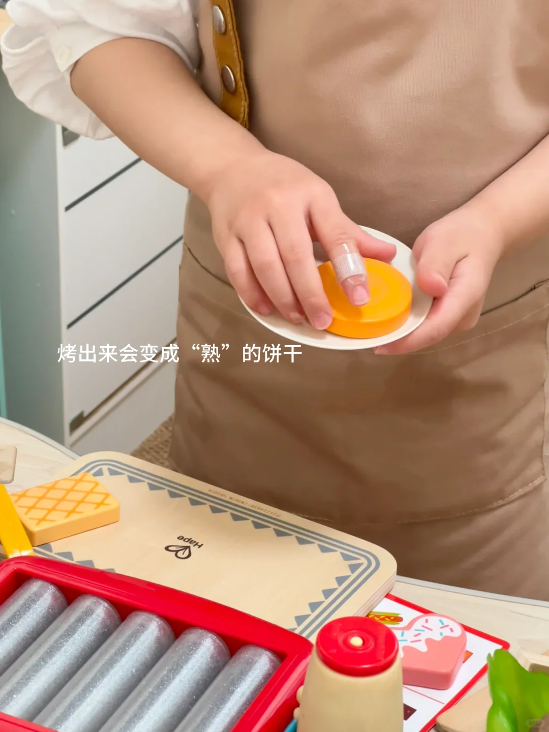 她真的好爱这些厨房玩具??