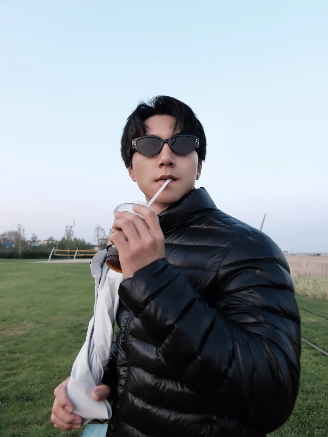 从城市到阿那亚，冲锋衣hold住所有景