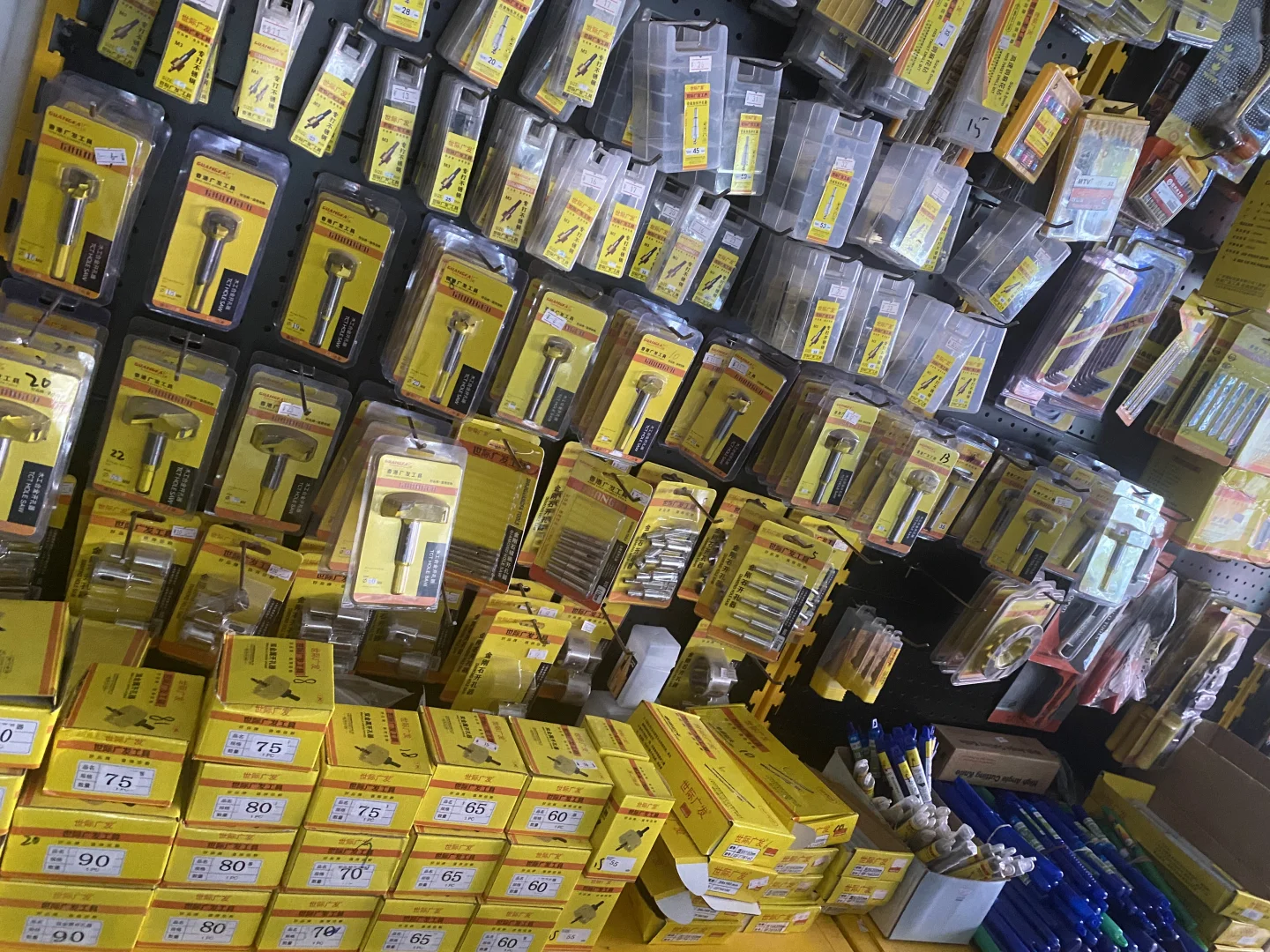 五金店摆货怎么摆