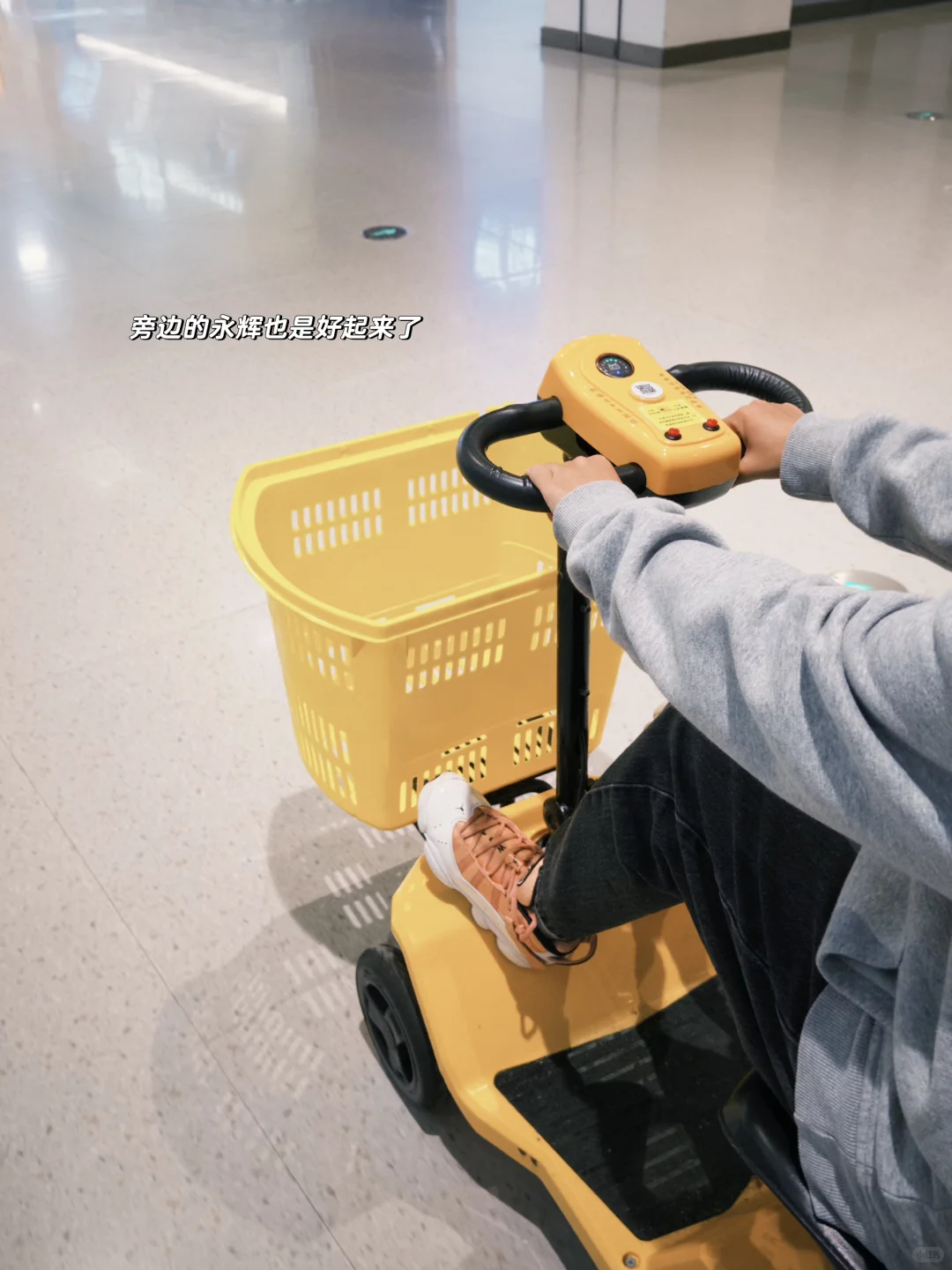 挑战自己动手制作周岁背景 采购片?