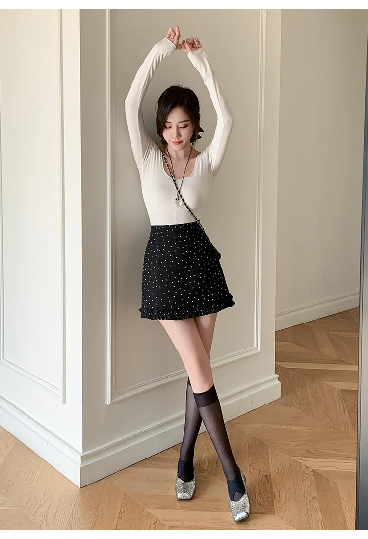 美晕！这条波点 A 字半身裙谁穿谁好看✨