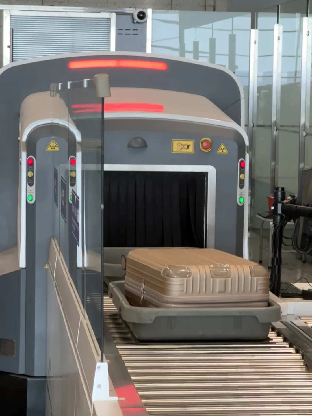 丸辣，虹桥机场安检啥时候换成ct机了！