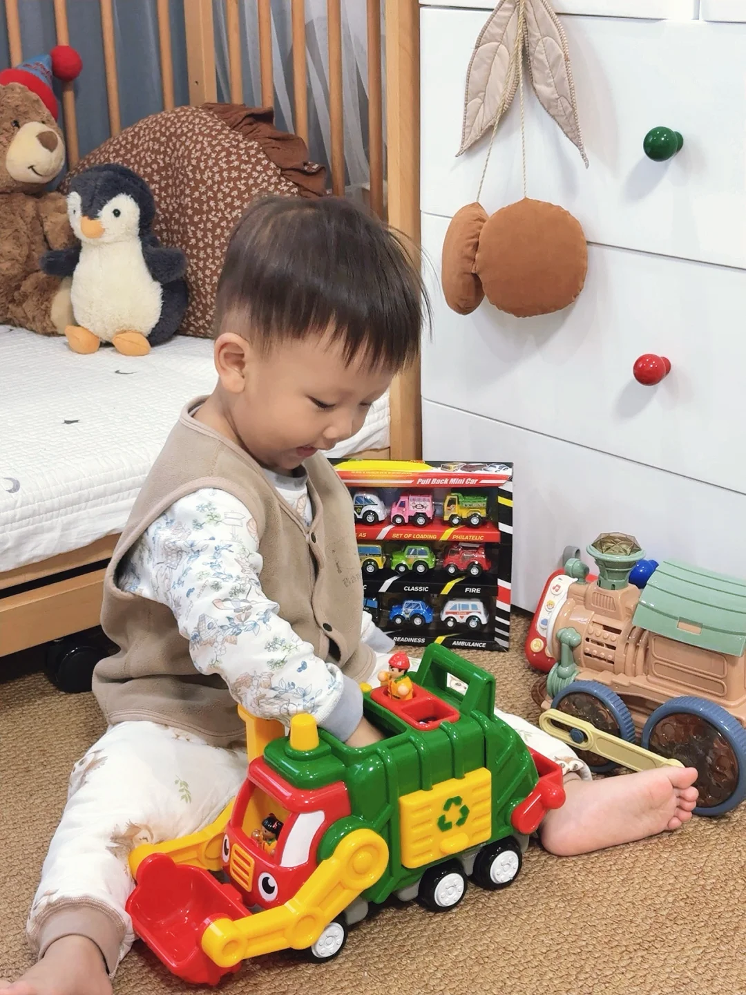 他的玩具不贵 但都很好玩呀～