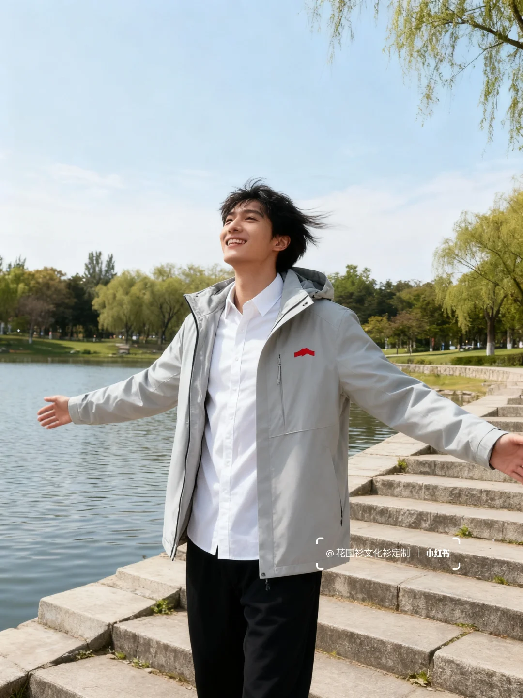 老板！今年的冲锋衣工作服可以多送我一件吗