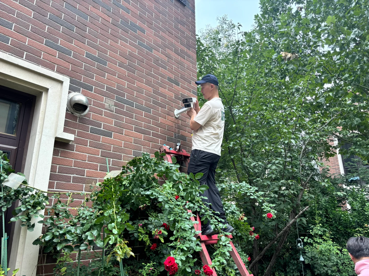 ?别墅安防监控系统｜24小时守护你的豪宅！