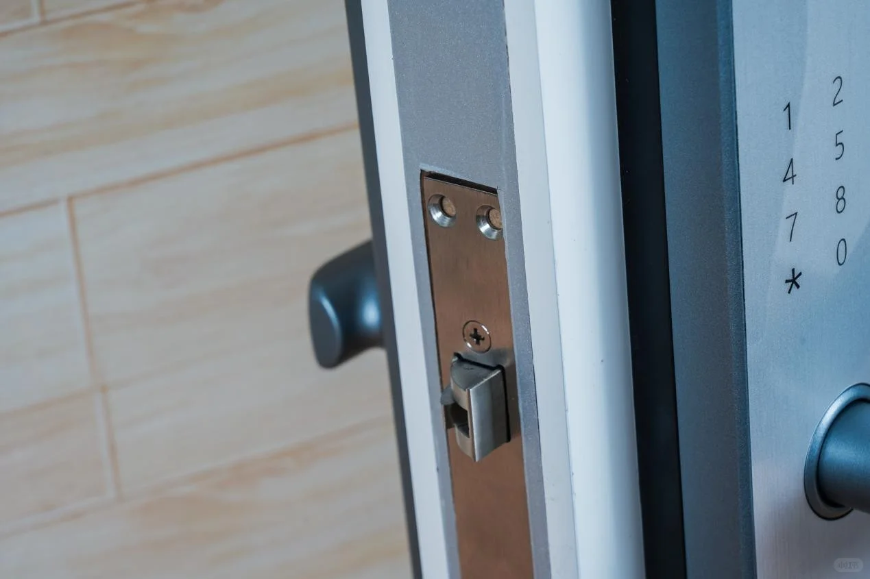 智能锁为什么还要保留传统机械钥匙