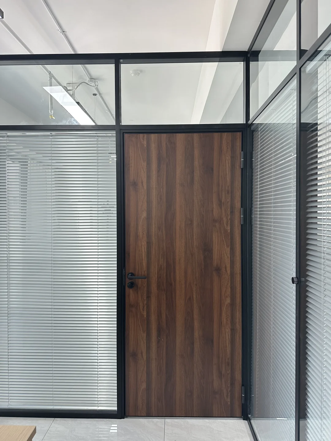 敲喜欢的玻璃隔断！