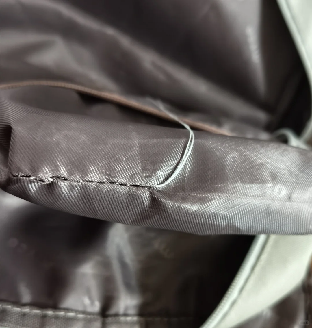 一个隐蔽袋中袋隐藏拉链的办法