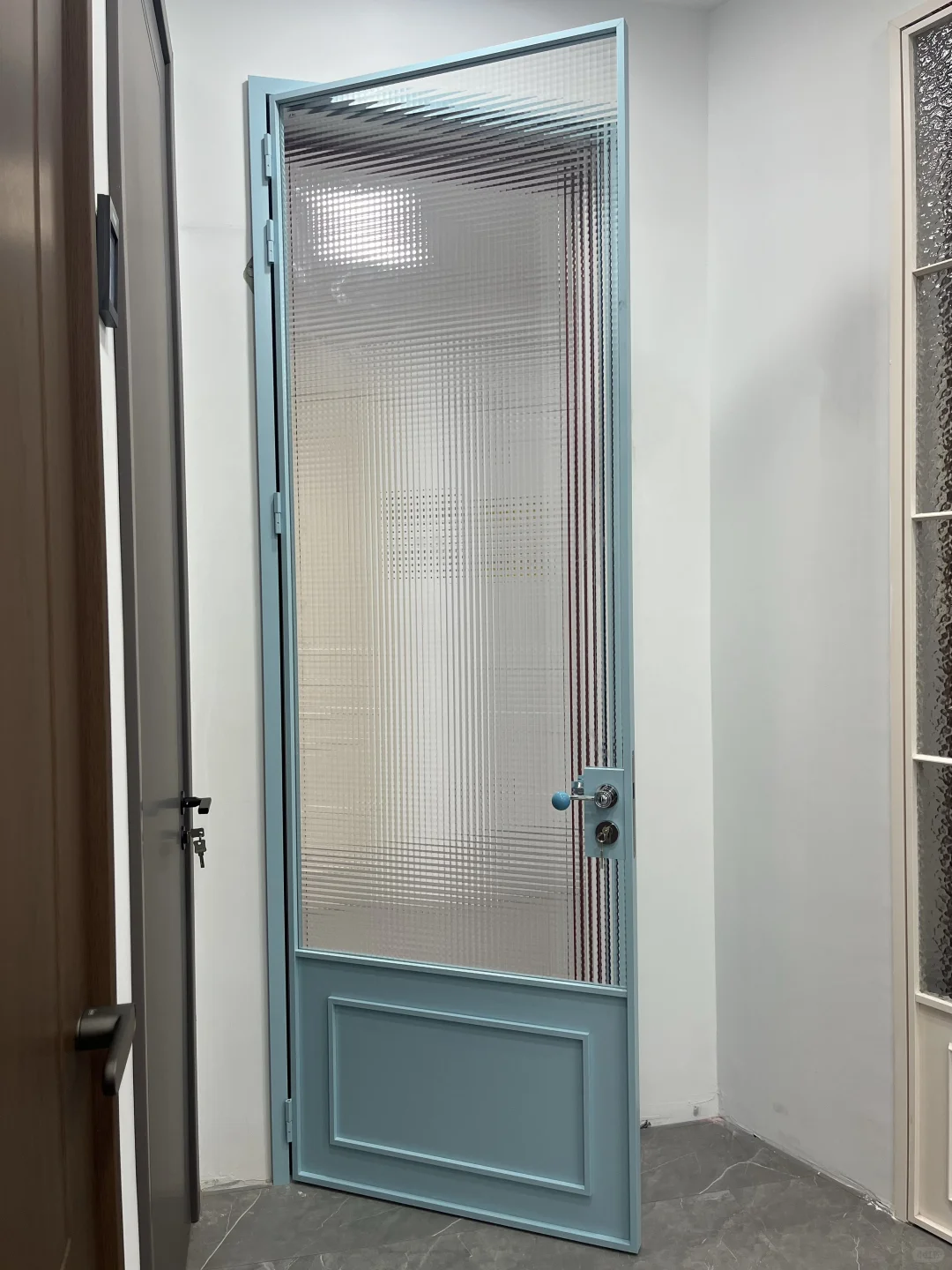 廊坊｜太美啦！1K＋搞定超火的柯布西耶蓝门