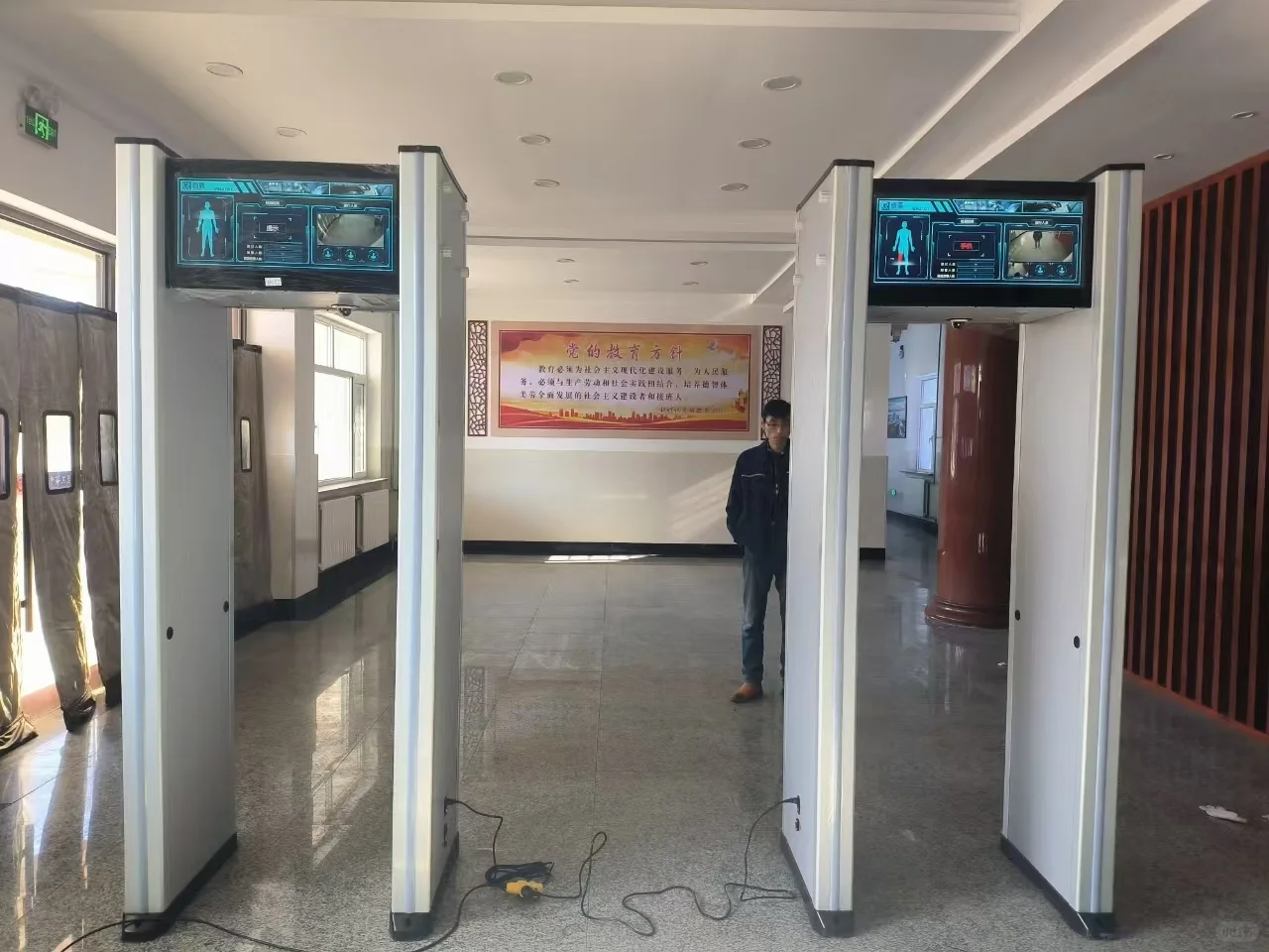 手机安检门工作原理